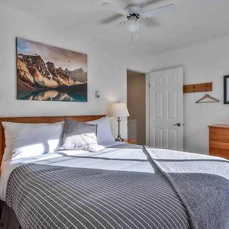 Big Mountain Views - Bright 2-Story Corner Unit Leilighet Canmore Eksteriør bilde