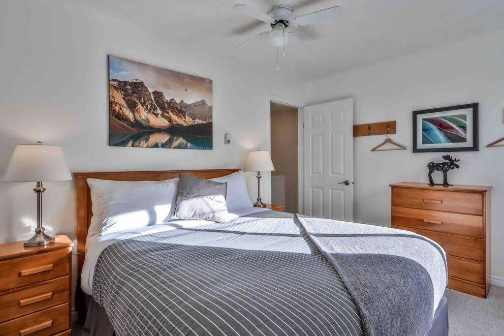 Big Mountain Views - Bright 2-Story Corner Unit Leilighet Canmore Eksteriør bilde